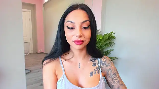 MissSiennaa online show from April 2026 06:06:01 AM