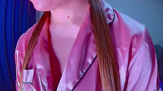 Snapshot of CarrollNancy chatting on April 2026 01:33:02 PM CarrollNancy online show from April 2026 01:33:02 PM