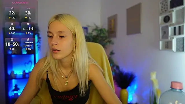 Snapshot of Luna_Grace18 chatting on June 2026 01:26:02 PM Luna Grace18 online show from June 2026 01:26:02 PM
