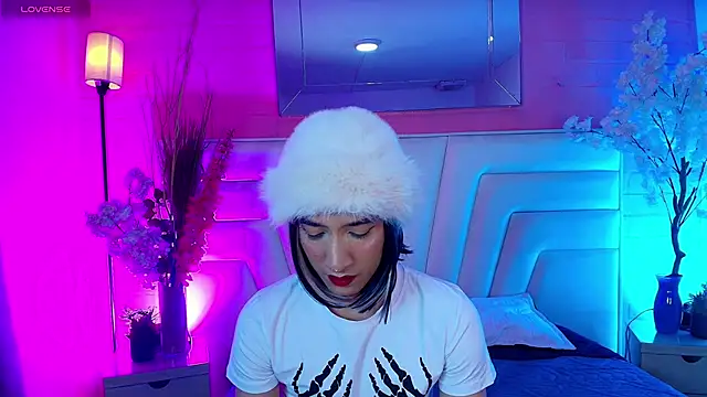 Izzy foxxy online show from March 2026 01:15:02 PM