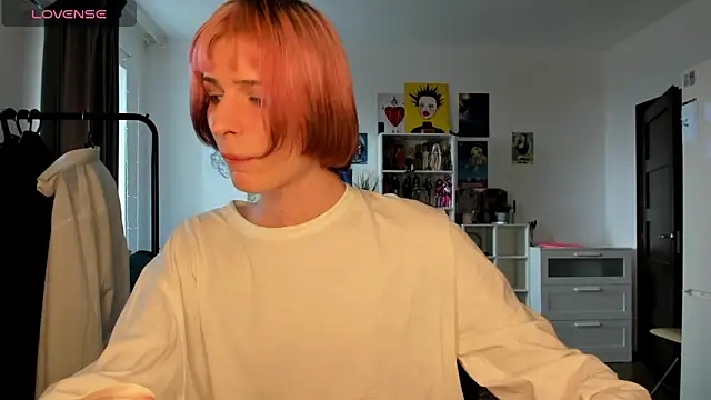 sweet peach    online show from April 2026 01:19:01 PM