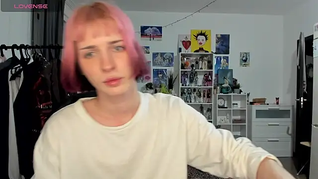 Snapshot of sweet_peach___ chatting on April 2026 09:51:02 PM sweet peach online show from April 2026 09:51:02 PM