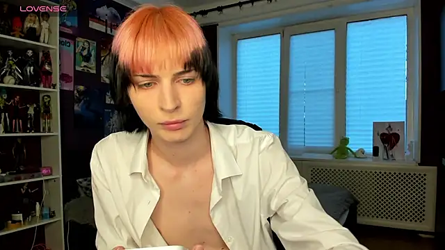 Snapshot of sweet_peach___ chatting on May 2026 06:26:02 PM sweet peach online show from May 2026 06:26:02 PM