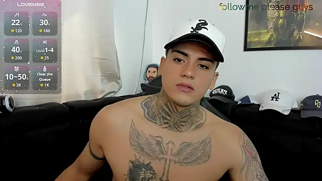sweetlatinoboy online show from April 2026 01:41:01 PM