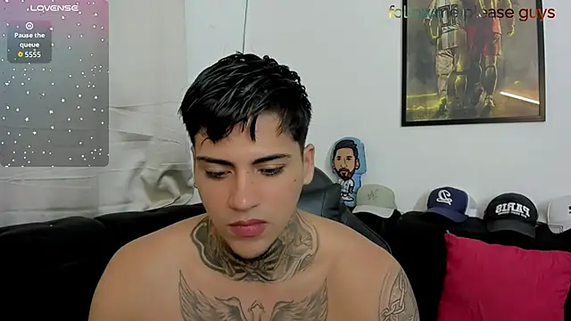 Snapshot of sweetlatinoboy chatting on May 2026 11:09:02 AM sweetlatinoboy online show from May 2026 11:09:02 AM