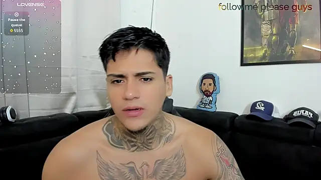 Snapshot of sweetlatinoboy chatting on May 2026 11:28:02 AM sweetlatinoboy online show from May 2026 11:28:02 AM
