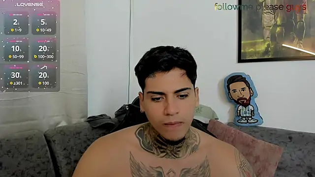 Snapshot of sweetlatinoboy chatting on June 2026 12:11:01 AM sweetlatinoboy online show from June 2026 12:11:01 AM
