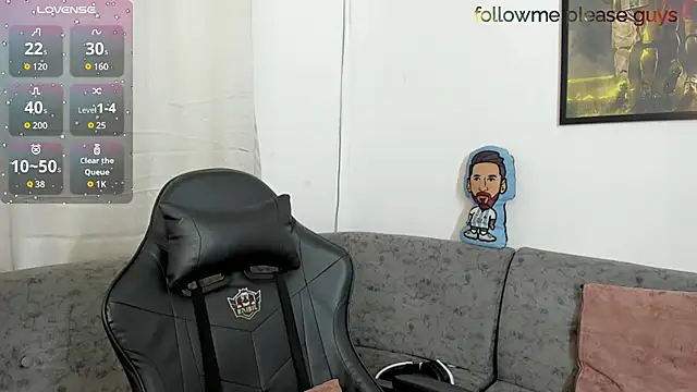sweetlatinoboy online show from June 2026 12:09:02 PM