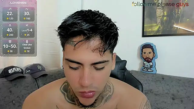 sweetlatinoboy online show from June 2026 12:13:02 PM