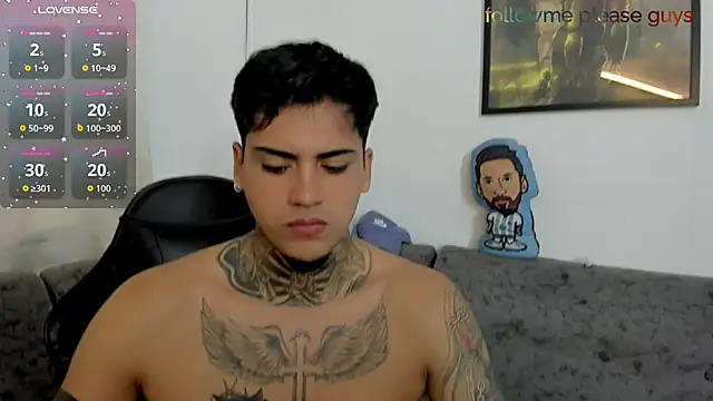 sweetlatinoboy online show from June 2026 12:22:01 PM