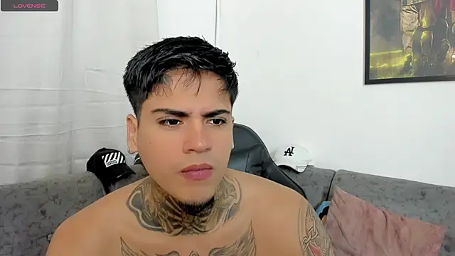sweetlatinoboy online show from July 2026 09:57:01 AM