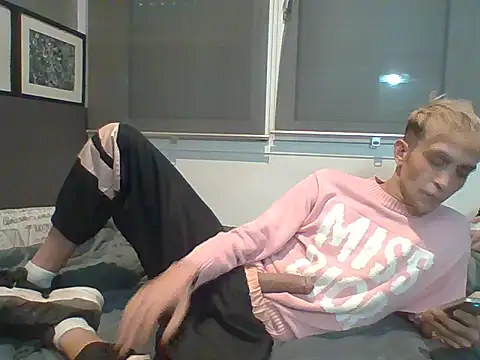 Snapshot of victororange chatting on March 2026 03:05:02 PM victororange online show from March 2026 03:05:02 PM