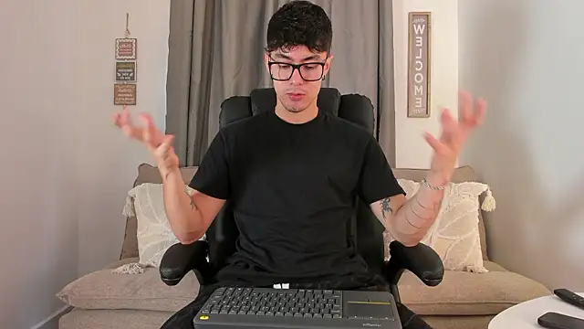 etham wolf1 online show from March 2026 05:41:02 PM