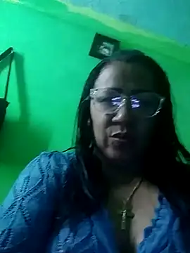 juliataylorhot online show from April 2026 11:08:02 PM