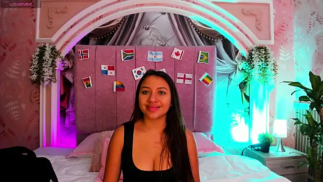 Snapshot of dulce_girls chatting on June 2026 11:43:02 AM dulce girls online show from June 2026 11:43:02 AM