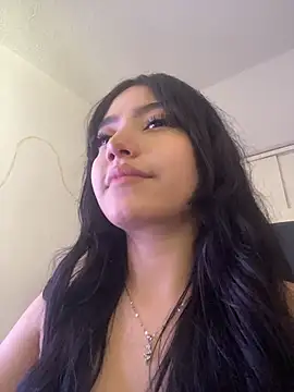 Snapshot of MayyBonita chatting on June 2026 05:03:02 PM MayyBonita online show from June 2026 05:03:02 PM