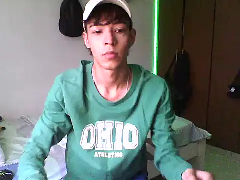 Snapshot of Milo_Gunnar chatting on March 2026 03:59:01 PM Milo Gunnar online show from March 2026 03:59:01 PM