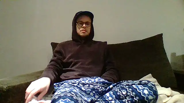 HornyLad34UK online show from March 2026 10:58:02 PM