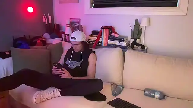 Snapshot of DylanBrook chatting on April 2026 08:51:01 PM DylanBrook online show from April 2026 08:51:01 PM