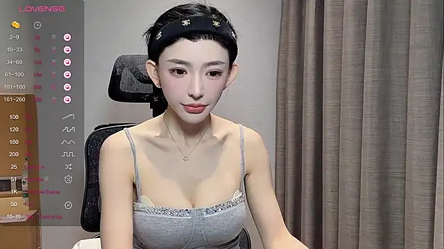 Snapshot of kiki-12 chatting on April 2026 01:42:02 AM kiki-12 online show from April 2026 01:42:02 AM
