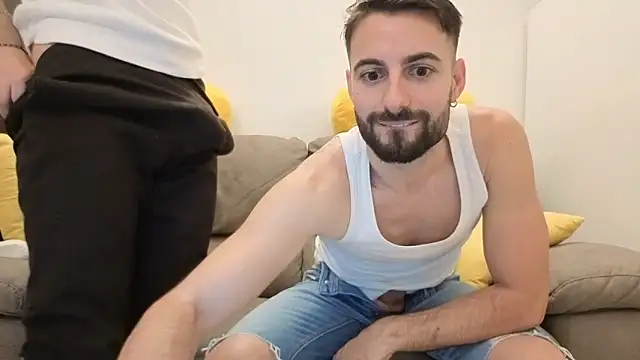 AmicisegretiITA online show from May 2026 06:46:01 PM