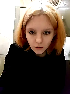 Snapshot of NinaParri chatting on April 2026 03:15:01 AM NinaParri online show from April 2026 03:15:01 AM