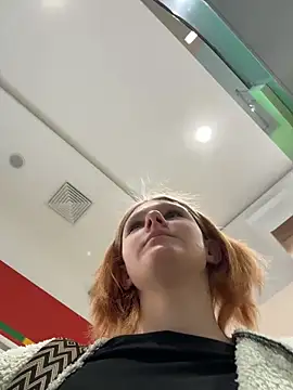 Snapshot of NinaParri chatting on April 2026 03:04:02 AM NinaParri online show from April 2026 03:04:02 AM
