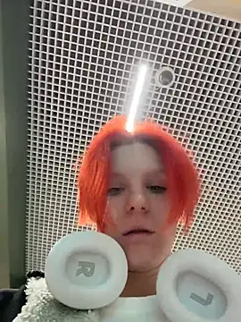 Snapshot of NinaParri chatting on May 2026 03:24:02 AM NinaParri online show from May 2026 03:24:02 AM