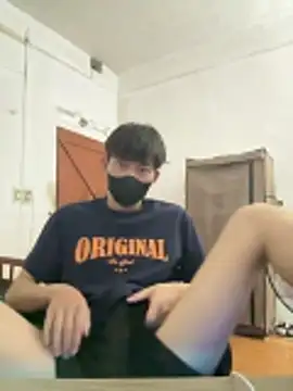 Snapshot of Funkin- chatting on April 2026 11:44:01 AM Funkin- online show from April 2026 11:44:01 AM