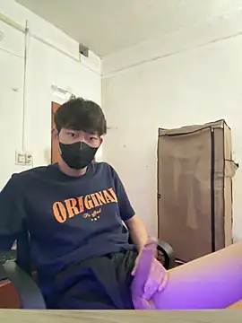 Snapshot of Funkin- chatting on April 2026 11:43:01 AM Funkin- online show from April 2026 11:43:01 AM