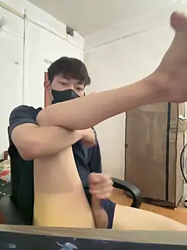 Snapshot of Funkin- chatting on April 2026 12:17:02 PM Funkin- online show from April 2026 12:17:02 PM