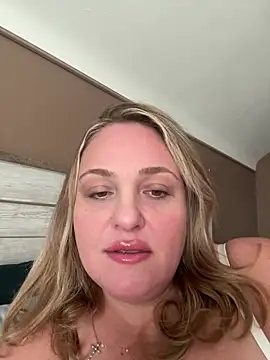 1SexyQueen online show from May 2026 03:21:02 PM