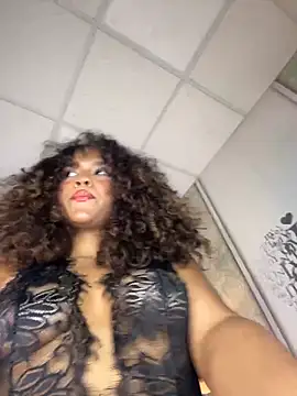 Snapshot of CurlyOopsieXXX chatting on April 2026 09:37:01 PM CurlyOopsieXXX online show from April 2026 09:37:01 PM