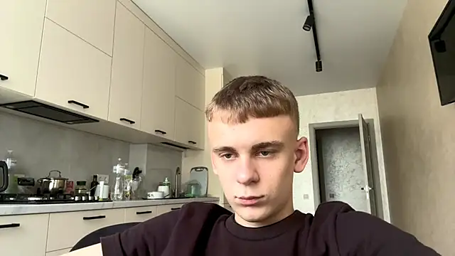 Snapshot of SoloFury chatting on June 2026 10:08:01 AM SoloFury online show from June 2026 10:08:01 AM