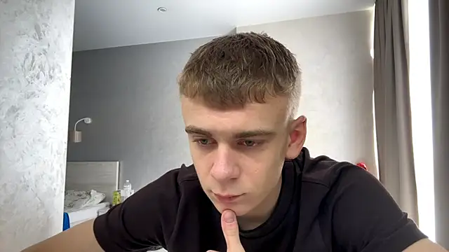 Snapshot of SoloFury chatting on July 2026 07:39:01 AM SoloFury online show from July 2026 07:39:01 AM