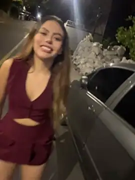 Snapshot of lindaandtony chatting on July 2026 06:48:01 AM lindaandtony online show from July 2026 06:48:01 AM