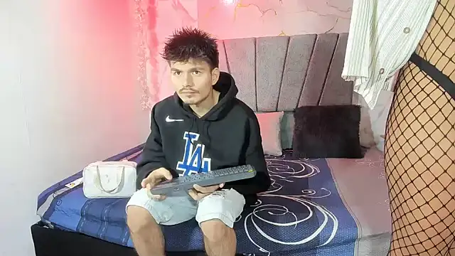 Nahomi hot 77 online show from July 2026 01:10:01 PM