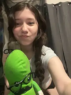 danneillove online show from March 2026 06:16:02 AM