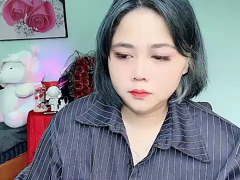 Nhanlu009 online show from May 2026 11:56:02 PM