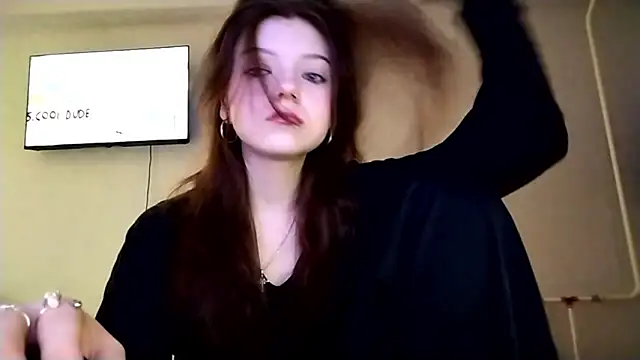 Snapshot of Helgawithyou chatting on March 2026 02:33:02 PM Helgawithyou online show from March 2026 02:33:02 PM