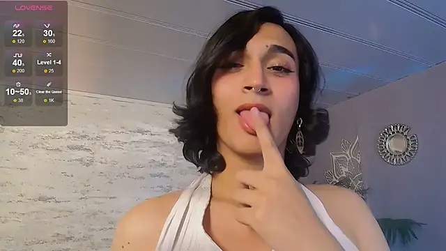 Zoee Kiss  online show from May 2026 11:46:02 PM