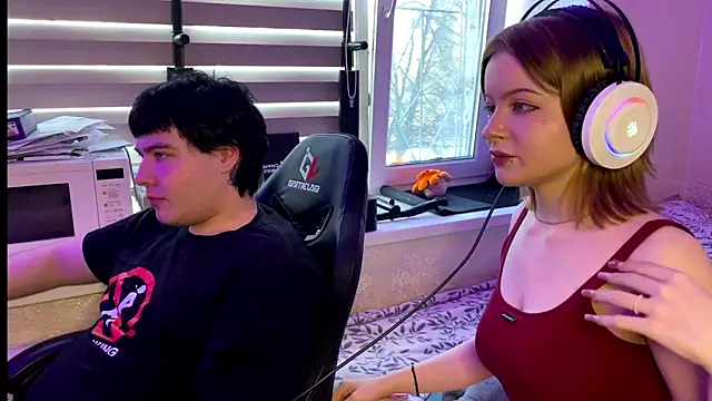 LaslyTilly online show from March 2026 11:32:01 AM