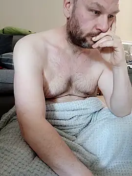 Snapshot of pitch_122 chatting on April 2026 02:22:01 PM pitch 122 online show from April 2026 02:22:01 PM