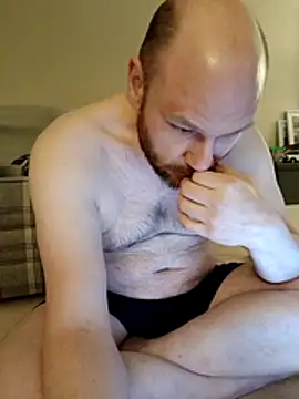 Snapshot of pitch_122 chatting on April 2026 05:29:01 PM pitch 122 online show from April 2026 05:29:01 PM