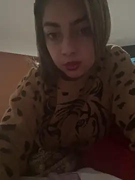 Snapshot of yelena_mutizz1 chatting on April 2026 04:23:01 PM yelena mutizz1 online show from April 2026 04:23:01 PM