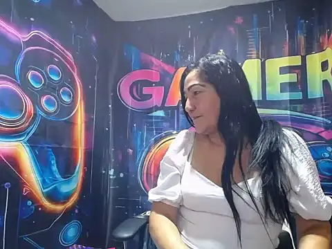 EmmieRae   online show from March 2026 04:27:02 AM