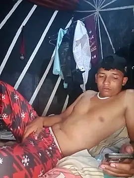 Snapshot of ADES_23CM chatting on April 2026 05:18:02 AM ADES 23CM online show from April 2026 05:18:02 AM