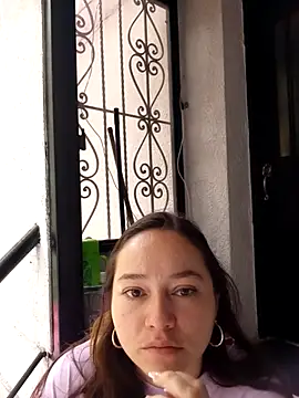 Snapshot of SabrinaVantress chatting on May 2026 07:22:01 PM SabrinaVantress online show from May 2026 07:22:01 PM