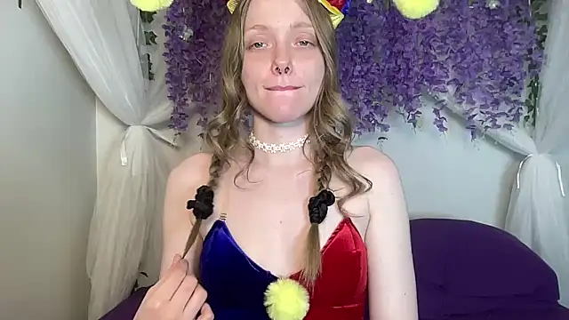 Snapshot of ElfGirlAna chatting on May 2026 02:36:02 PM ElfGirlAna online show from May 2026 02:36:02 PM
