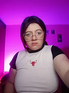 Snapshot of Gigi_hart7 chatting on June 2026 03:52:02 AM Gigi hart7 online show from June 2026 03:52:02 AM